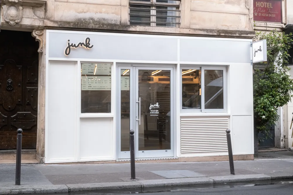 Façade du restaurant Junk Saint-Germain